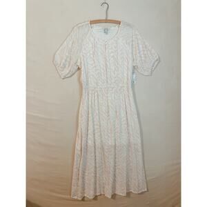 NWT Nine West Maxi Dress with Elastic waist. White and tan print. Size large.